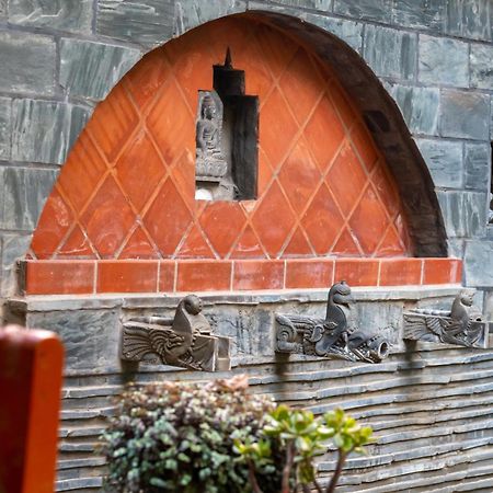 Hotel Ganesh Himal Катманду Екстер'єр фото