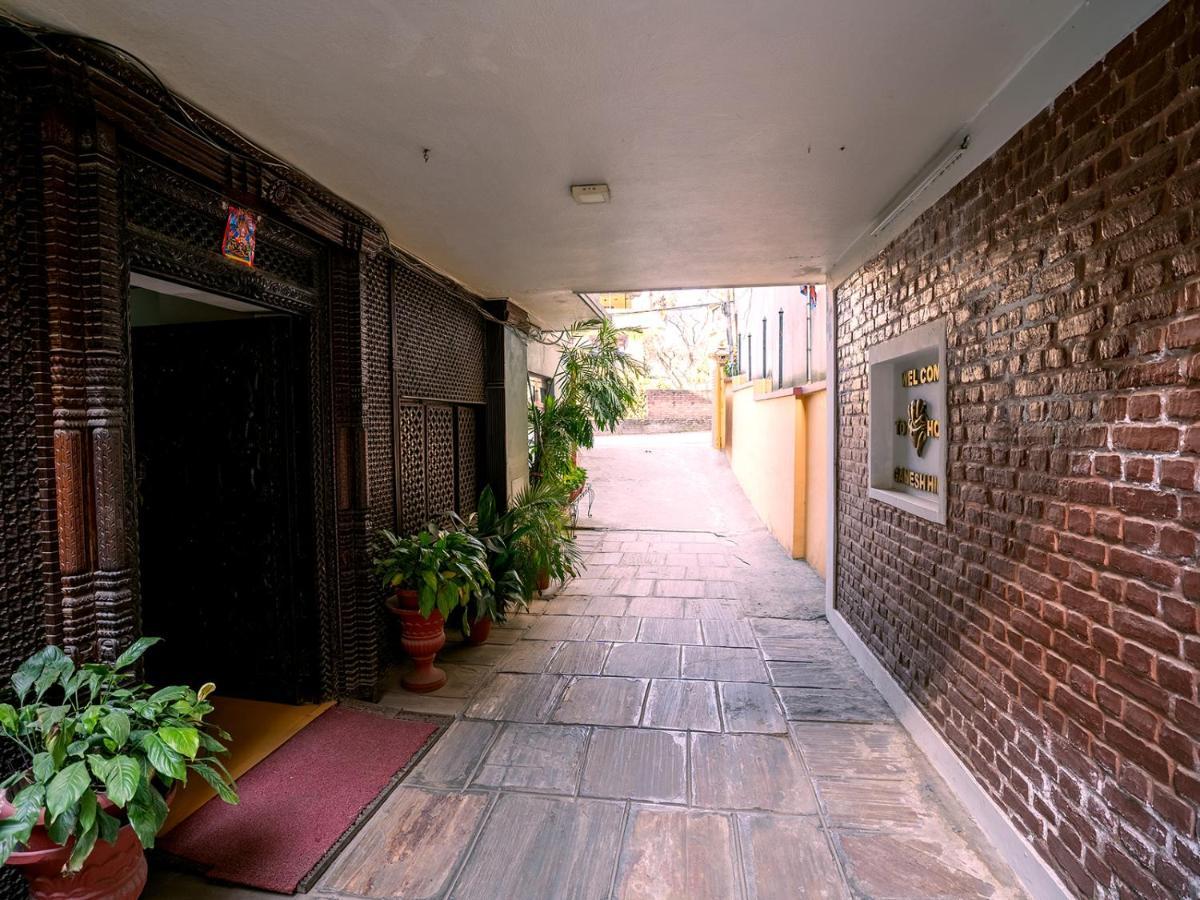 Hotel Ganesh Himal Катманду Екстер'єр фото